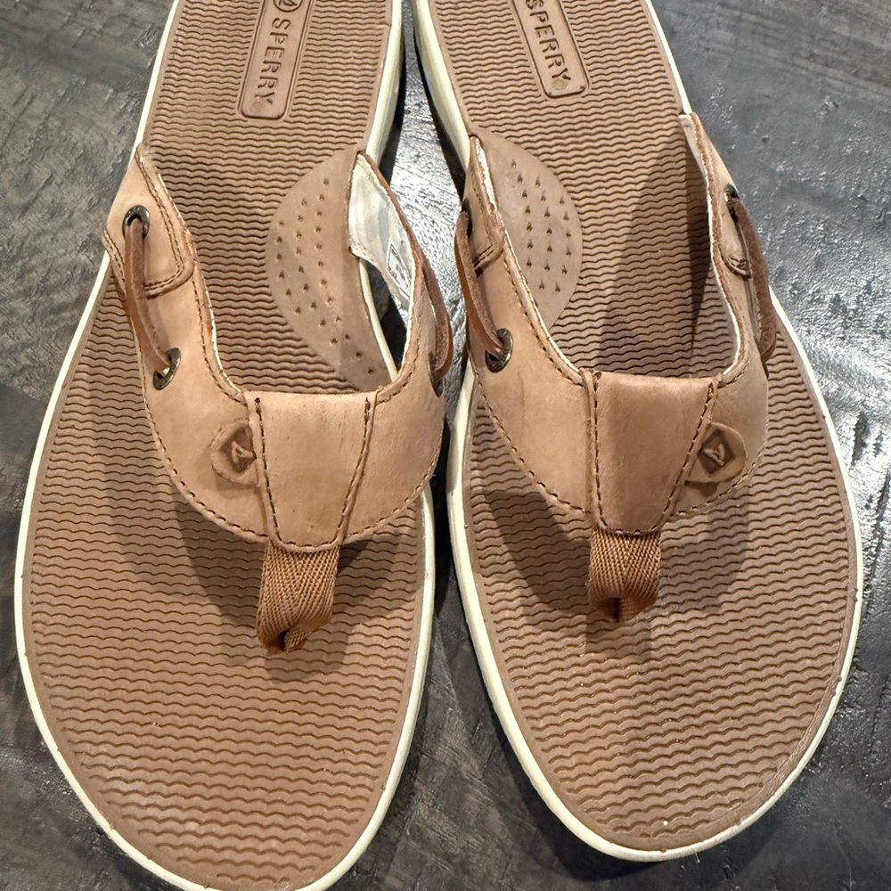 Sperry Tan Leather Flip Flops